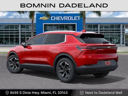 New 2026 Chevrolet Equinox EV LT image 3