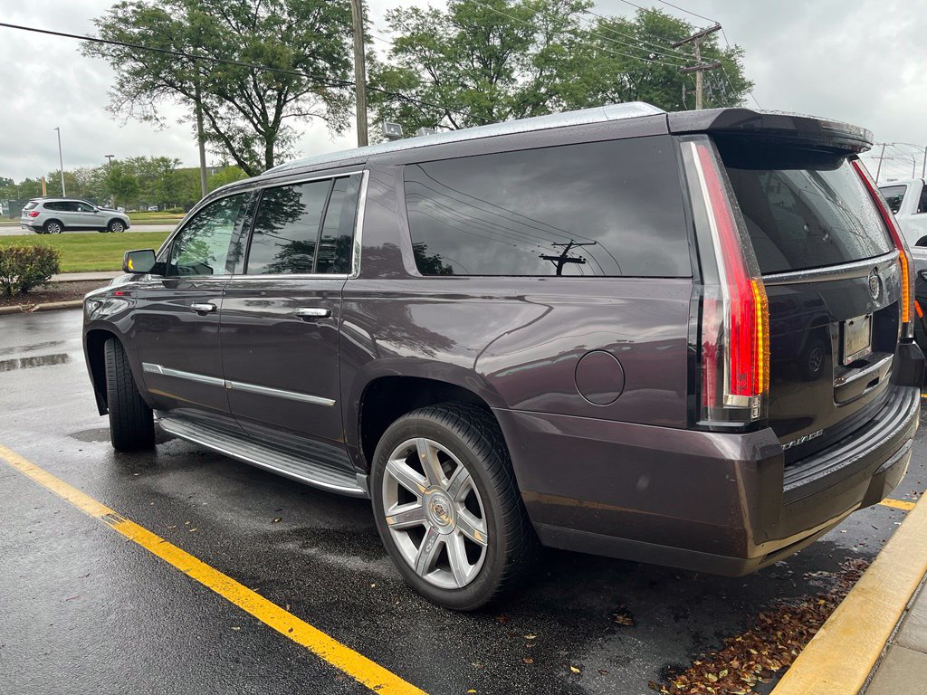Used 2015 Cadillac Escalade ESV Luxury AWD/4WD image 5
