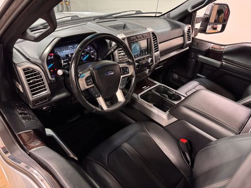 Used 2017 Ford F250 Platinum w/ Platinum Ultimate Package image 14