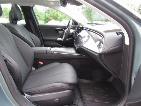 Certified 2024 Mercedes-Benz E 350 4MATIC Sedan image 19