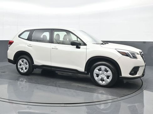 Used 2022 Subaru Forester image 8