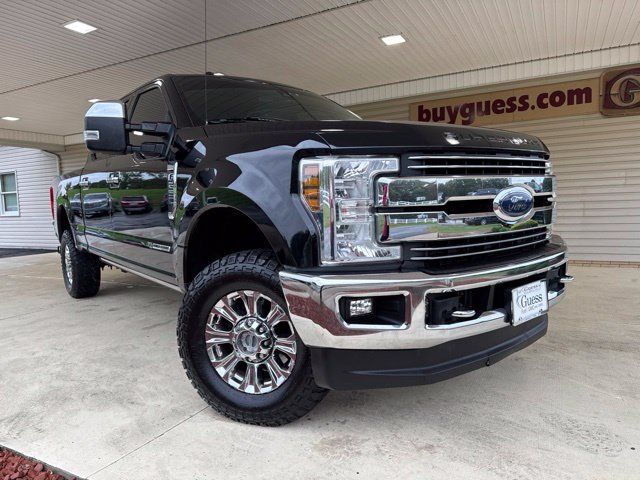 Used 2018 Ford F250 Lariat w/ Lariat Ultimate Package AWD/4WD image 2
