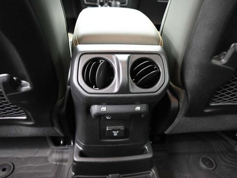 Used 2024 Jeep Wrangler High Altitude AWD/4WD image 12