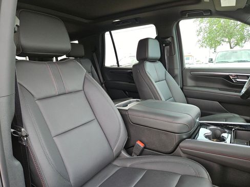 Certified 2025 Chevrolet Tahoe RST w/ RST Capability Package AWD/4WD image 30
