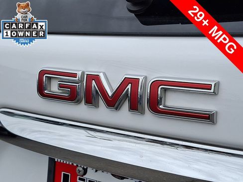 Used 2023 GMC Terrain SLE FWD image 31