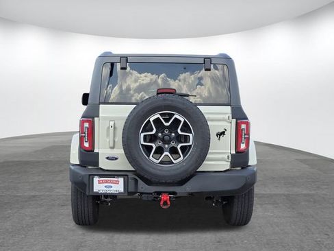 Used 2025 Ford Bronco Outer Banks AWD/4WD image 5