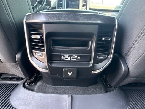 Used 2019 RAM 1500 Big Horn AWD/4WD image 11