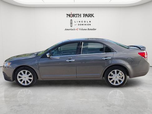 Used 2012 Lincoln MKZ FWD image 2