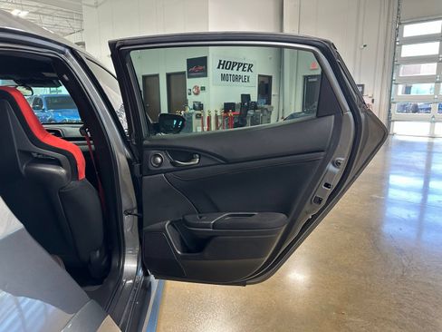 Used 2020 Honda Civic Type R image 38