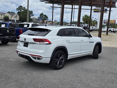 Used 2021 Volkswagen Atlas Cross Sport SE w/ Panoramic Sunroof Package FWD image 6