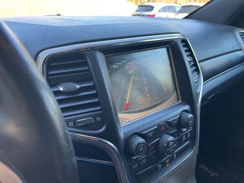 Used 2014 Jeep Grand Cherokee Limited image 24