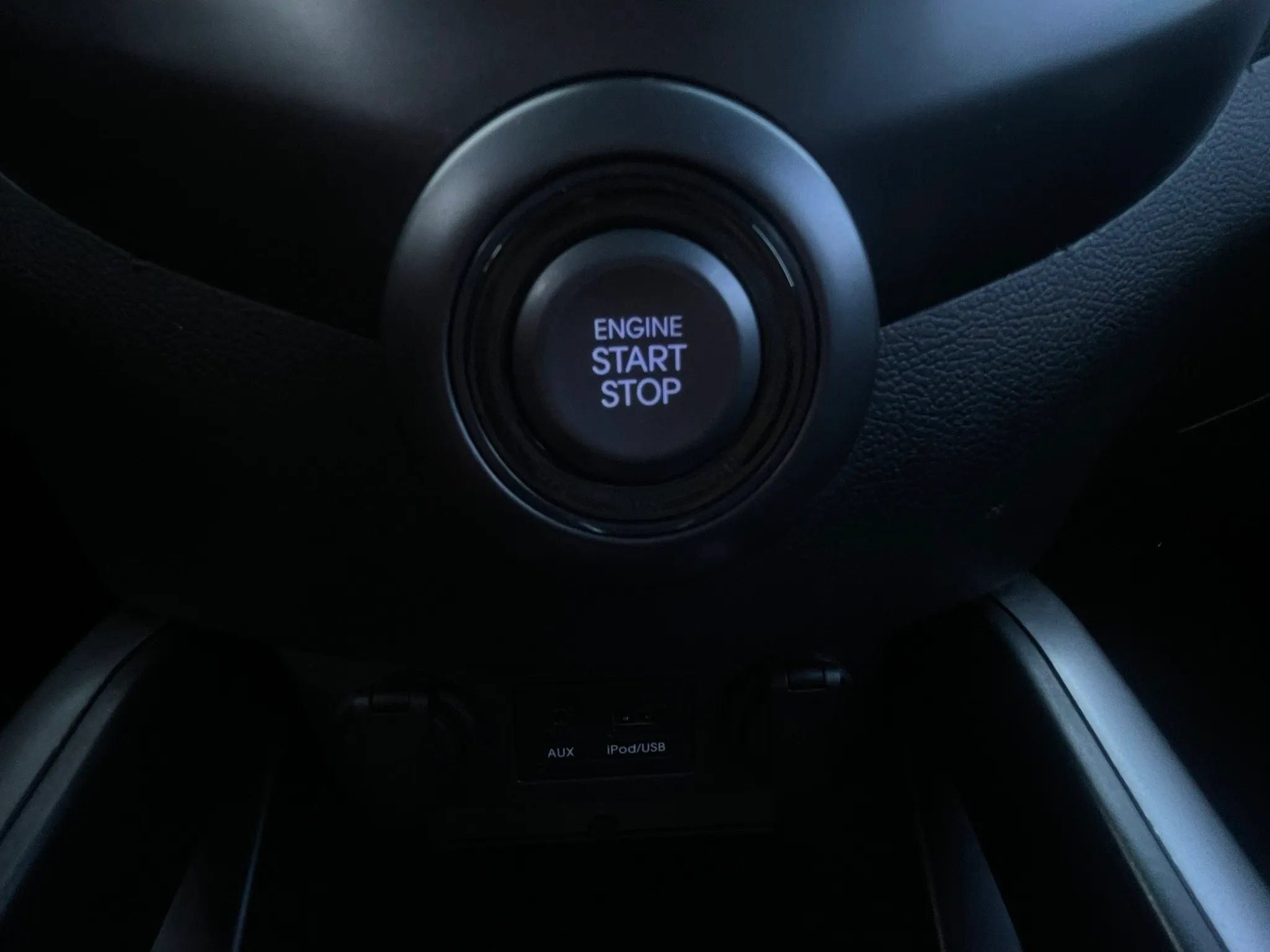 Used 2015 Hyundai Veloster Turbo FWD image 31