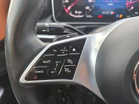 Used 2025 Mercedes-Benz C 300 4MATIC Sedan image 20
