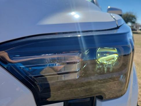 Used 2025 Toyota Tacoma SR5 image 29