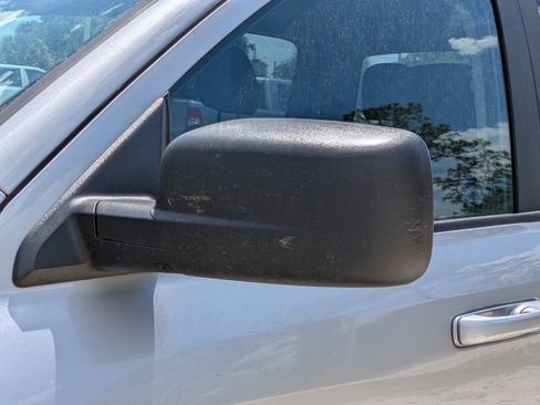Used 2021 RAM 1500 Classic SLT AWD/4WD image 11