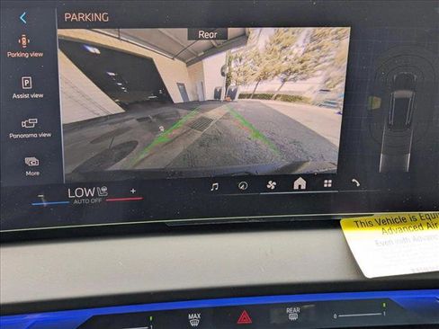 Used 2025 BMW X3 xDrive30i w/ Convenience Package image 12