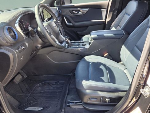 Used 2025 Chevrolet Blazer RS w/ Driver Confidence II Package FWD image 9