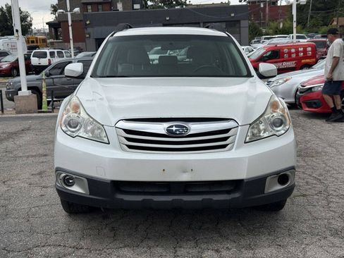 Used 2012 Subaru Outback 2.5i w/ Alloy Wheel Pkg AWD/4WD image 2