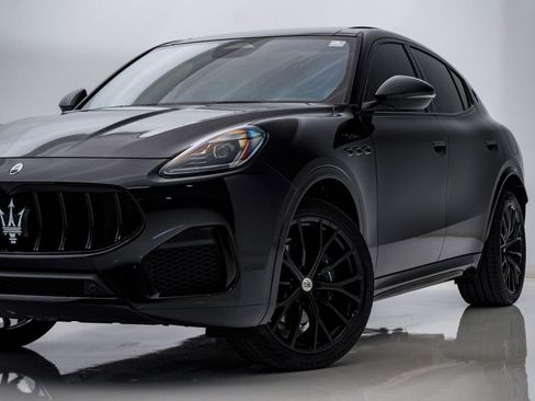 Used 2023 Maserati Grecale Modena AWD/4WD image 2