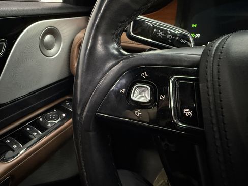 Used 2020 Lincoln Aviator Reserve w/ Equipment Group 201A AWD/4WD image 16