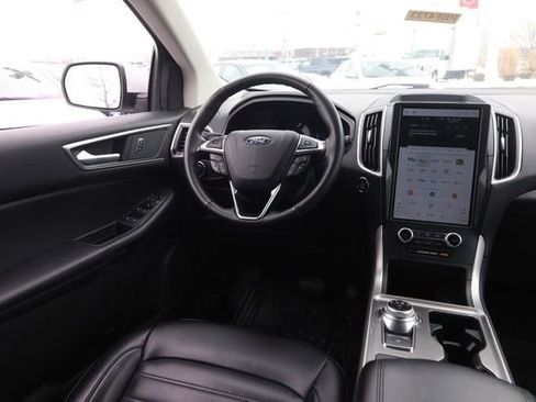 Certified 2024 Ford Edge SEL image 20