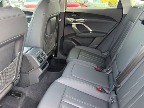 Used 2025 Audi Q5 Premium w/ Premium Plus AWD/4WD image 29