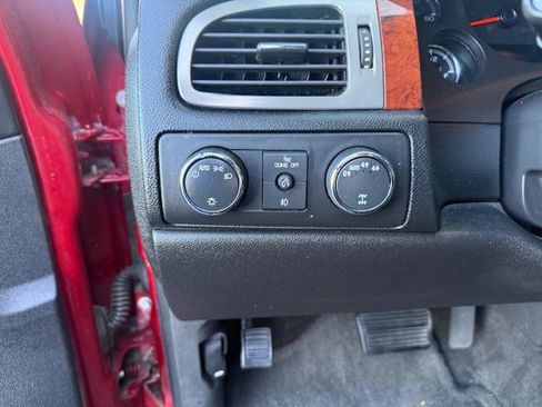 Used 2012 GMC Yukon XL SLT image 18