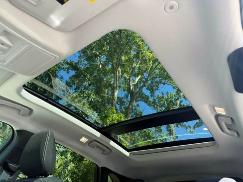 Used 2025 Ford Escape Active w/ Tech Pack #1 image 8