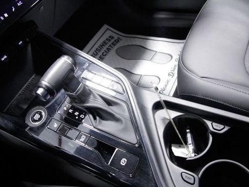 Used 2023 Kia Niro EX FWD image 26