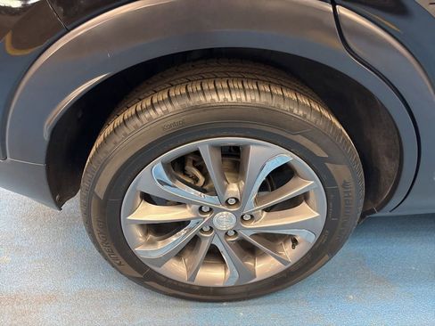 Certified 2023 Buick Encore GX Essence w/ Experience Buick Package image 5