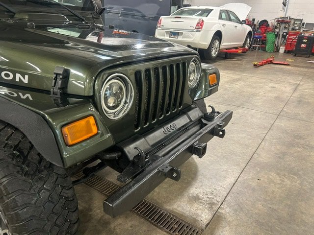 Used 2006 Jeep Wrangler Unlimited Rubicon AWD/4WD image 3