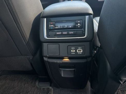 Used 2023 Subaru Ascent Onyx Edition image 19