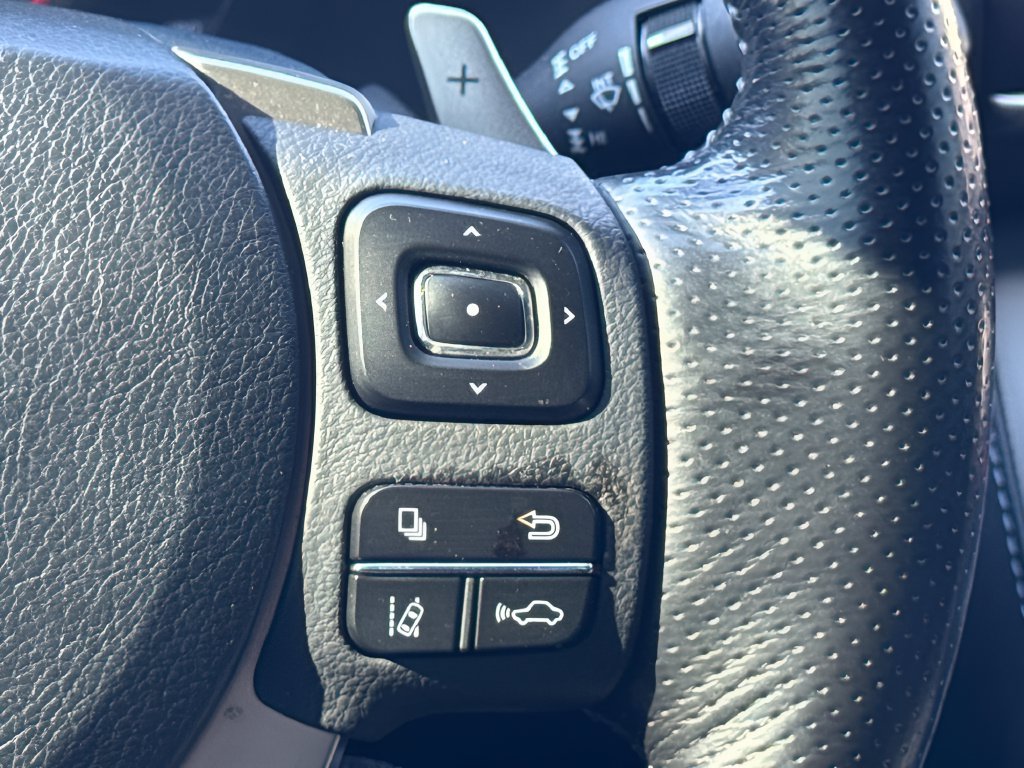 Used 2020 Lexus IS 300 F Sport w/ Blackline Edition AWD/4WD image 16