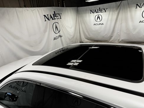 Certified 2023 Acura MDX FWD w/ Technology Package image 9