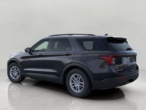 Used 2026 Ford Explorer Active AWD/4WD image 5