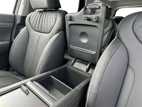 Certified 2025 Hyundai Palisade Limited image 19