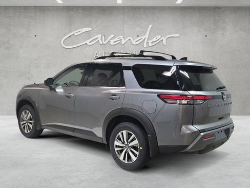 New 2026 Nissan Pathfinder SL image 14