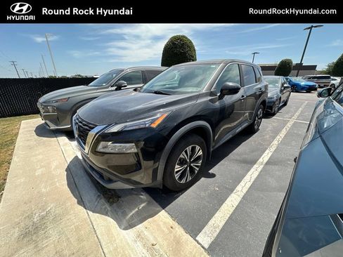 Used 2023 Nissan Rogue SV FWD image 1