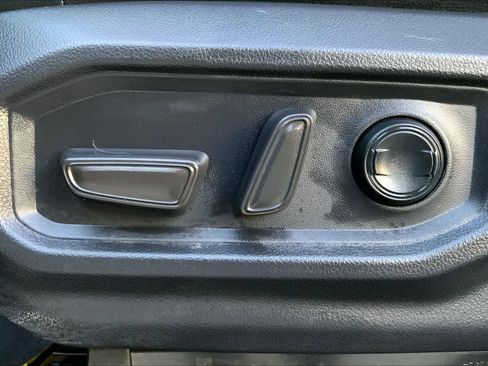 Used 2024 Toyota Tundra Limited image 34