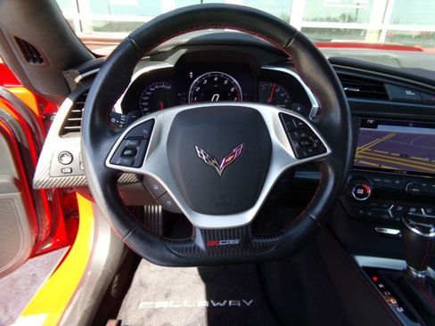 Used 2016 Chevrolet Corvette Z06 w/ 3LZ Preferred Equipment Group RWD image 23