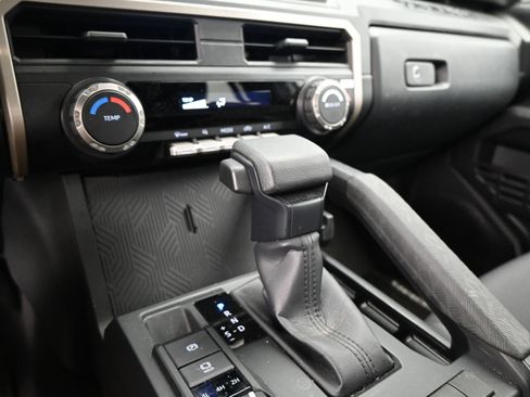 Used 2024 Toyota Tacoma SR image 14