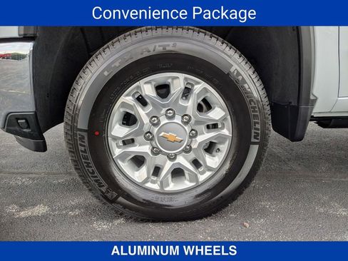 New 2026 Chevrolet Silverado 3500 LT AWD/4WD image 9