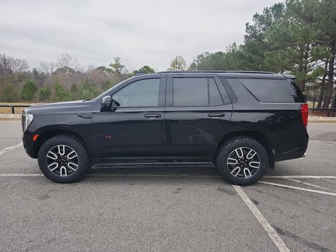 Used 2023 GMC Yukon AT4 image 2