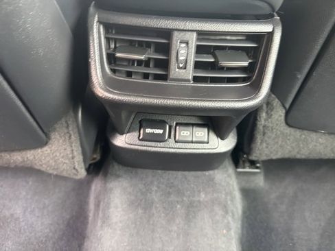 Used 2022 Lexus ES 300h image 32