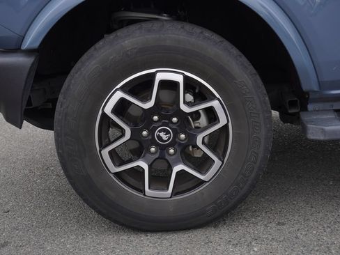 Used 2023 Ford Bronco Outer Banks AWD/4WD image 4