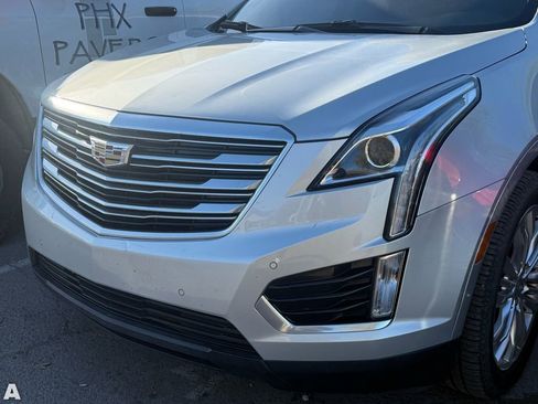 Used 2017 Cadillac XT5 Luxury w/ Driver Awareness Package image 8