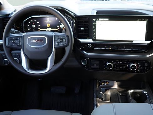 New 2026 GMC Sierra 1500 SLT image 26