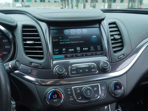 Used 2016 Chevrolet Impala LT image 38