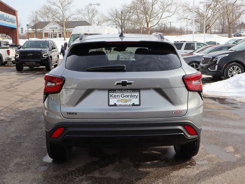 New 2026 Chevrolet Trax RS w/ Sunroof Package image 29