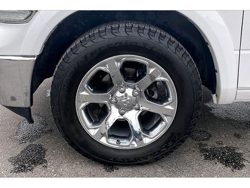 Used 2018 RAM 1500 Laramie w/ Convenience Group image 10